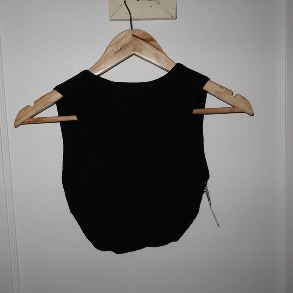 Aritzia x Babaton "Carlotta" sculpt knit deep v tank in black - Picture 2 of 4